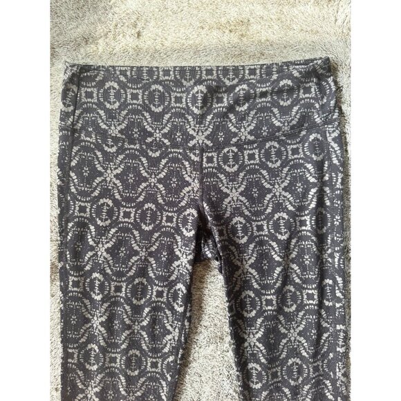 Athleta Freedom Chaturunga Capri Crop Sz M - Picture 4 of 10